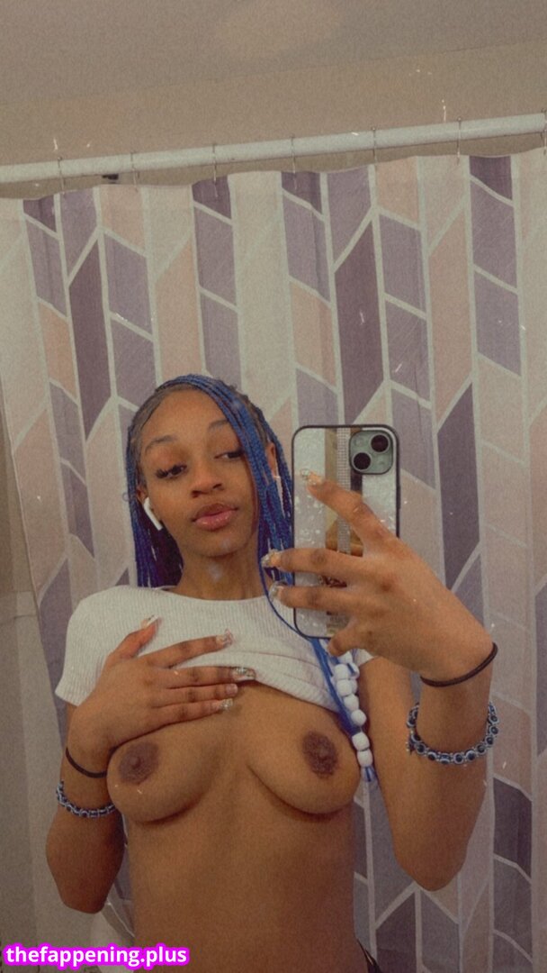 xx_zakiya / xxxmilk Фото оголеного OnlyFans #25