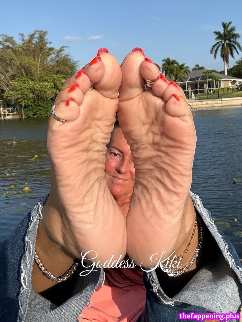 Xxxkikifeet नग्न OnlyFans फोटो #8