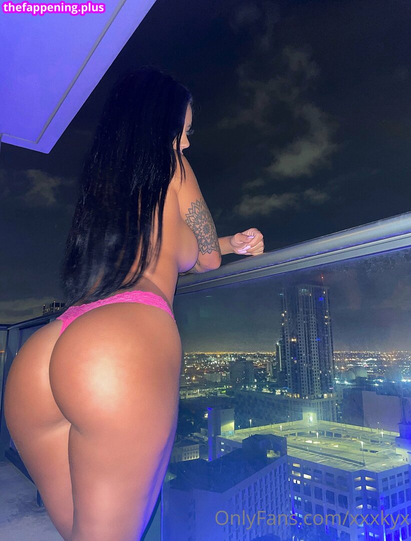 kikybou / kylaxox / xxxkyx Foto OnlyFans Nuda #8