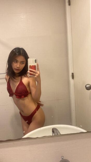 Leaked Xyren woods private photo viral onlyfans