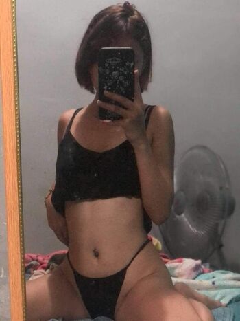 Leaked Xyren woods private photo viral onlyfans