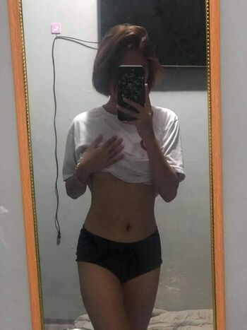 Leaked Xyren woods private photo viral onlyfans