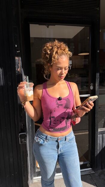 Leaked Ynn  elmo love u private photo viral onlyfans