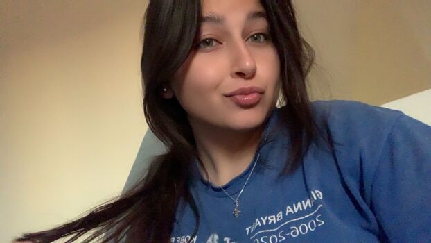 Leaked Yagirlsarina private photo viral onlyfans