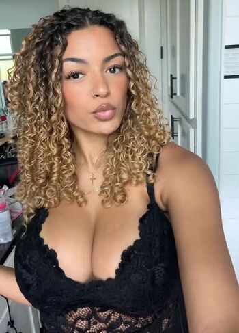 Leaked Yanaaa private photo viral onlyfans