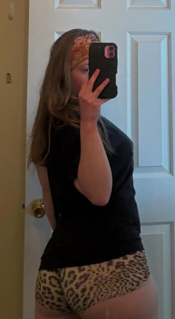 Leaked Yappingbrat private photo viral onlyfans