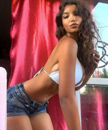 Leaked Yasmin nigiotti private photo viral onlyfans