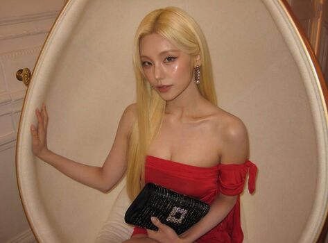 Leaked Marine dauchez/ private photo viral onlyfans