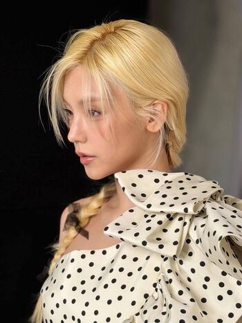 Leaked Katie larowe/ private photo viral onlyfans