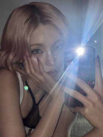 Leaked Leona mia/ private photo viral onlyfans