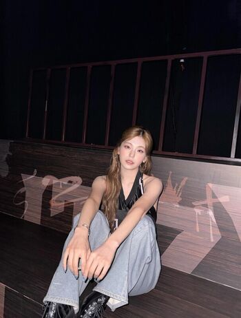Leaked Ellelyon exclusive/ private photo viral onlyfans