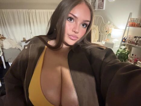 Leaked Yellowpolkadotbirkin private photo viral onlyfans