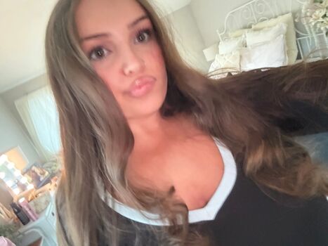 Leaked Yellowpolkadotbirkin private photo viral onlyfans