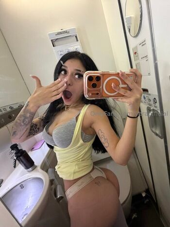 Leaked Yeraofficial private photo viral onlyfans