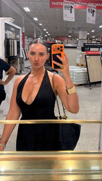 Leaked Yesjulz private photo viral onlyfans