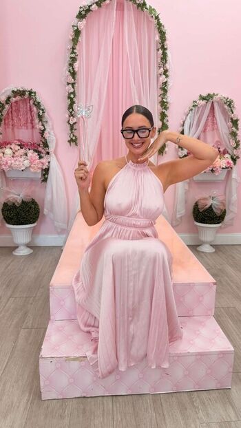 Leaked Yesjulz private photo viral onlyfans