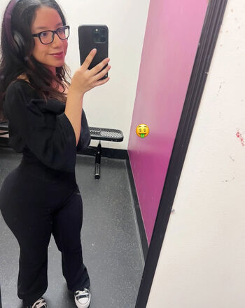 Leaked Yetseniaa private photo viral onlyfans