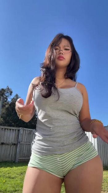 Leaked Yina erome private photo viral onlyfans