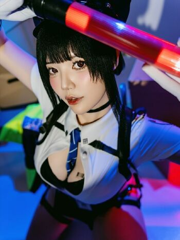 Ying Tze