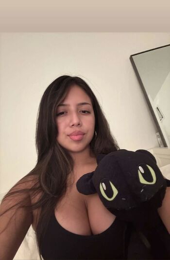 Leaked Yofavgirlx private photo viral onlyfans