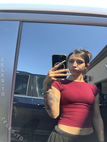 Leaked Youlovesophiaa private photo viral onlyfans