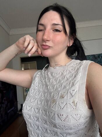 yourcherrysgirlyx