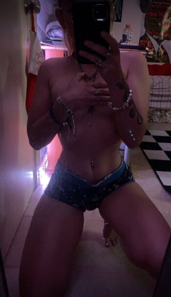 Yoursexygamergirl