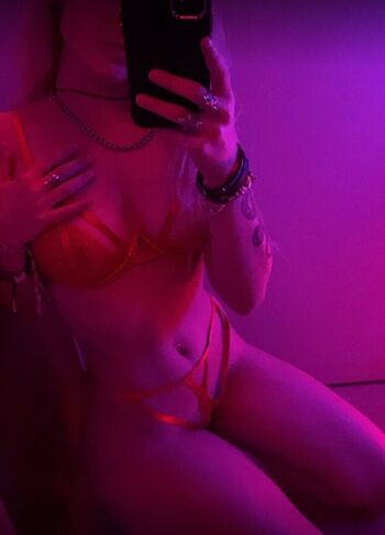 Yoursexygamergirl