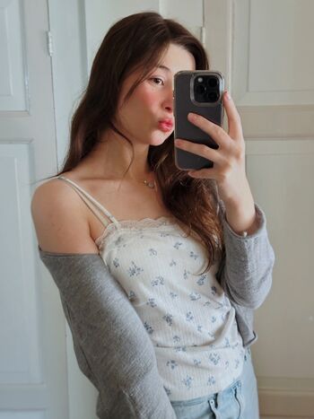 Leaked Devi the model/ private photo viral onlyfans