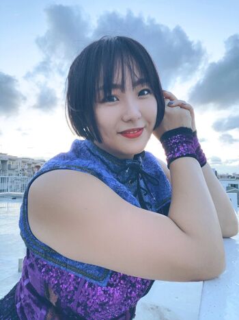 Yuna Manase