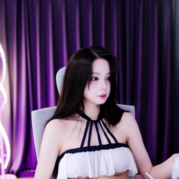 Leaked Yunhee private photo viral onlyfans
