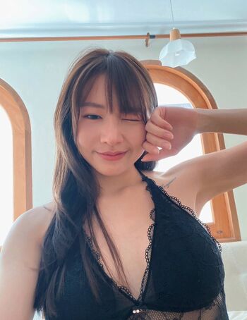 Leaked Yunjing saehun page private photo viral onlyfans