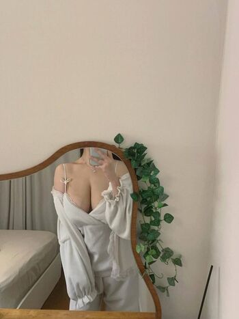 Leaked Yunxvly private photo viral onlyfans