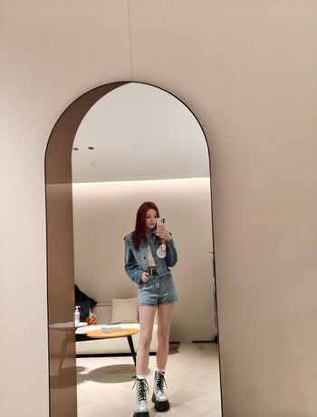 Leaked Yuqi page private photo viral onlyfans