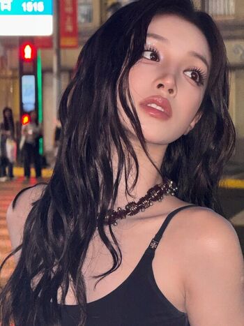Leaked Iamloveee / private photo viral onlyfans
