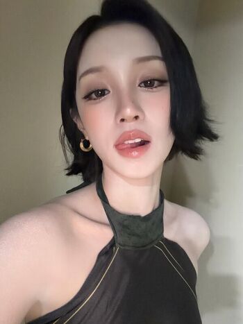Leaked Nadinebreaty/ private photo viral onlyfans