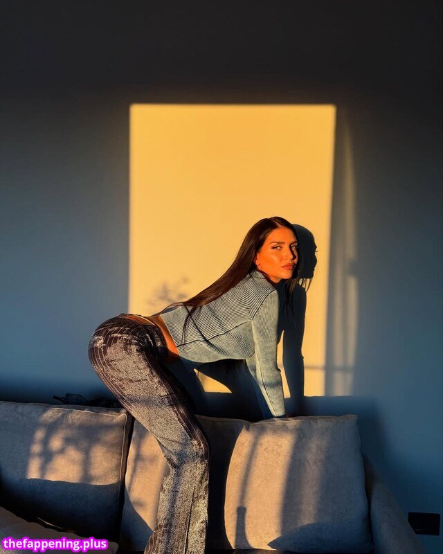 Zaira Nara