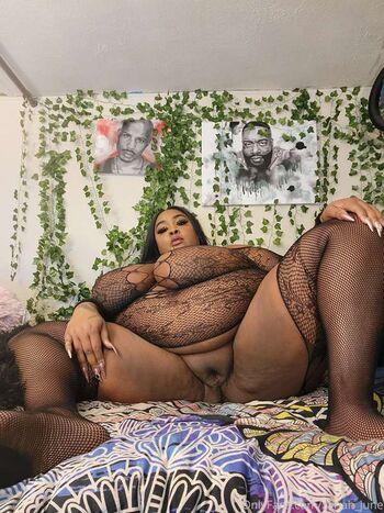 Leaked Zariah june private photo viral onlyfans