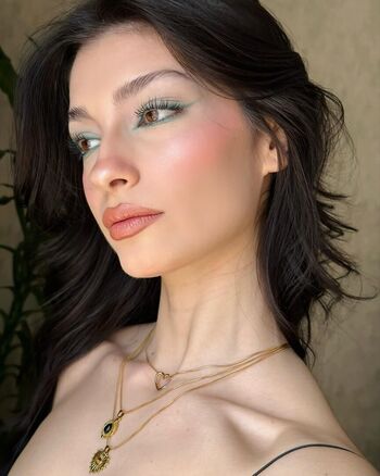 Zeynep Demirhan