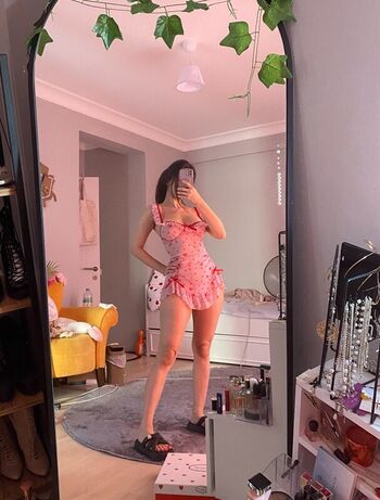 Leaked Zeynepiksy zeynep page private photo viral onlyfans