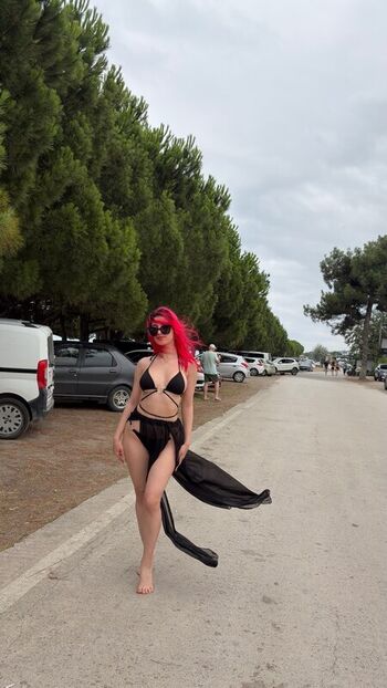 Zeynepiksy . Zeynep