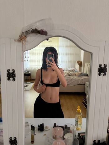Leaked Zeynpssii private photo viral onlyfans