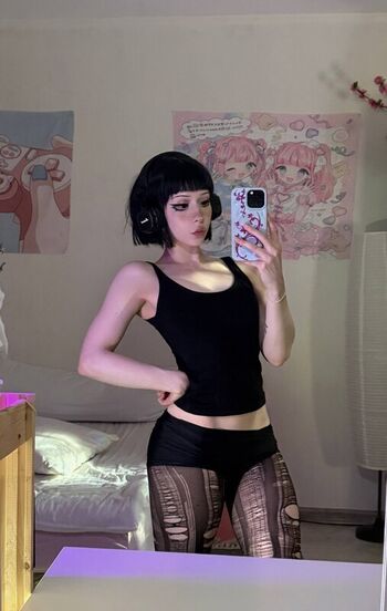 Leaked Zira merz page private photo viral onlyfans