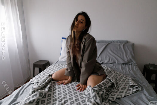 Leaked Zishy  page private photo viral onlyfans