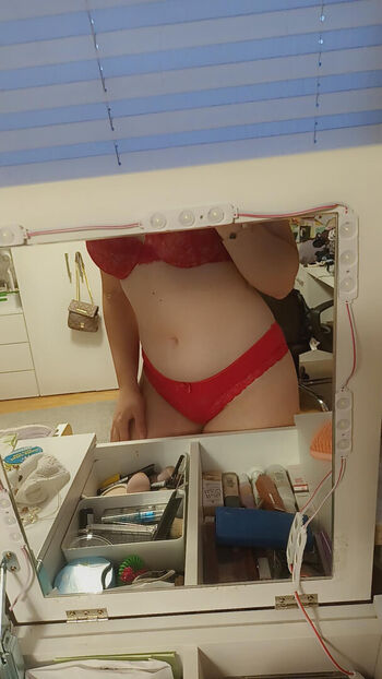 Leaked Zoe anne may page private photo viral onlyfans