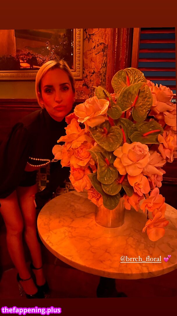 Zoe Lister Jones / https: / zoelisterjones Foto OnlyFans Nuda #16