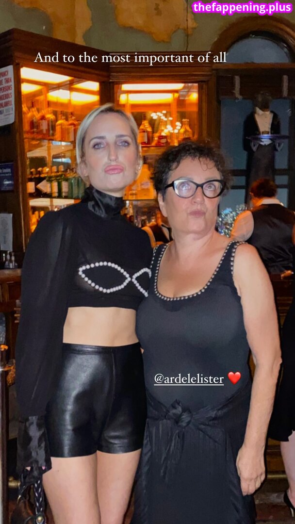 Zoe Lister Jones / https: / zoelisterjones Nude OnlyFans Photo #19