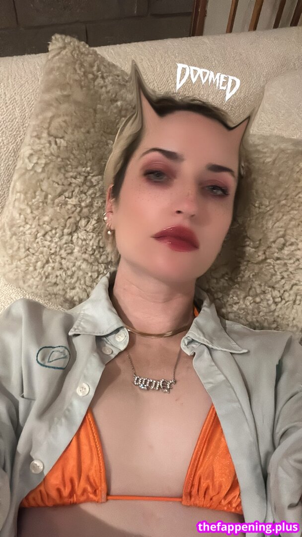 Zoe Lister Jones / https: / zoelisterjones Naken OnlyFans Foto #29