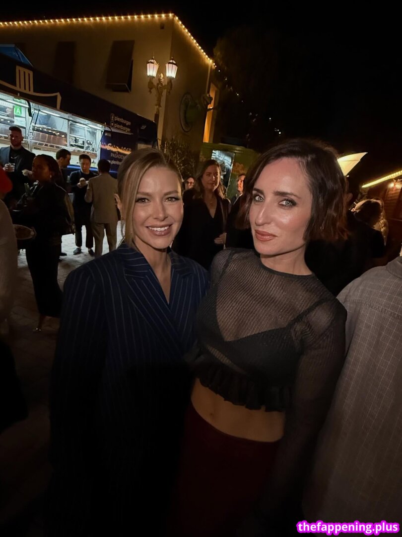 Zoe Lister Jones / https: / zoelisterjones Nahá OnlyFans fotografie #45