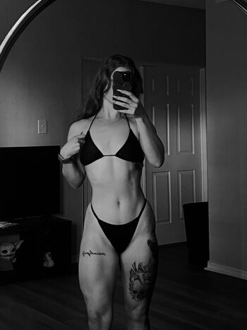 Zoe Tierney